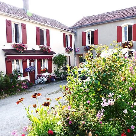 La Maison De Cure Hotell Domecy-sur-Cure Eksteriør bilde